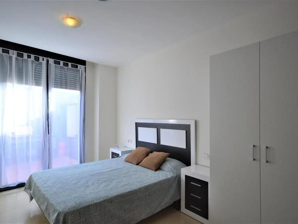 Apartament Apartamento En Sant Pere Pescador: 3 Habitaciones, A/A, Jardin Y Piscina Comunitarios - Es-89-122