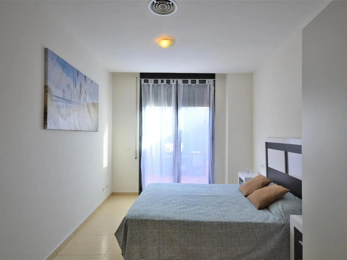 Apartamento En Sant Pere Pescador: 3 Habitaciones, A/A, Jardin Y Piscina Comunitarios - Es-89-122 0*,